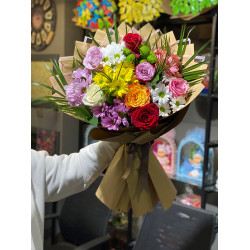 Karışık Renk Cümbüşü ve Renkli Güller