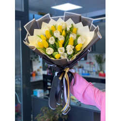 Şık Tasarım Lale Buketi